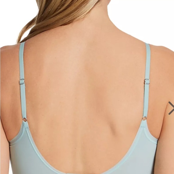 On Gossamer NWT Sleek Micro T-Shirt Underwire Bra in Robins Egg Blue Size 32C - Picture 2 of 10